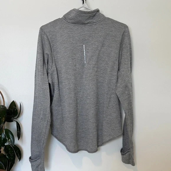 NIKE Dry Fit Running Women's Quarter-Zip Top Size L - Picture 2 of 5